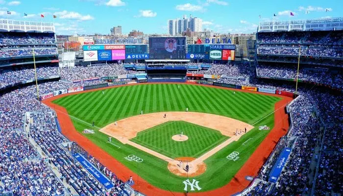 Baseball in New York - Field